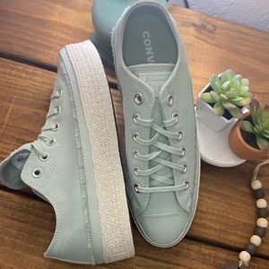 Size 9 Green oxide converse